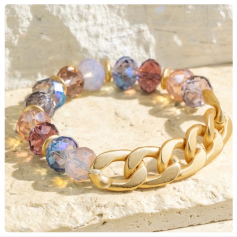 ✅ Chunky glass bead bracelets